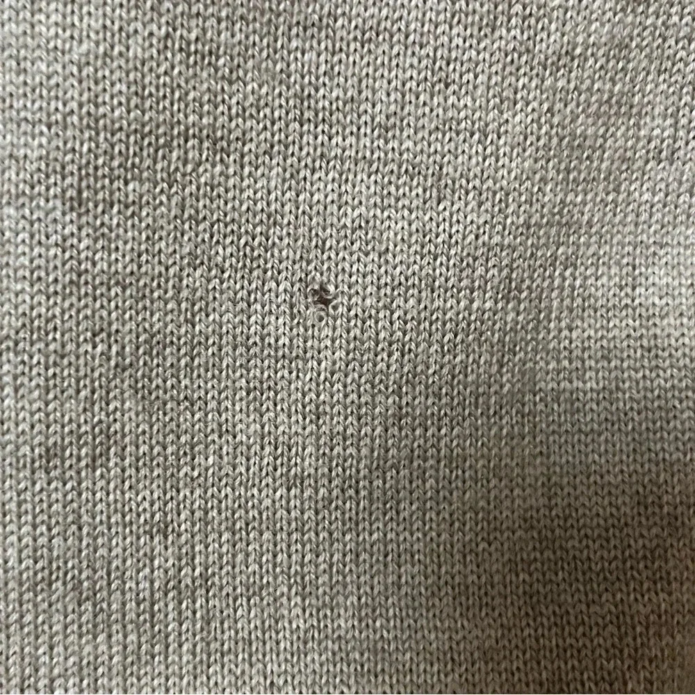 Fairway & Greene 100% Italian Merino Wool Pull Over V-Neck Sweater- Size Large